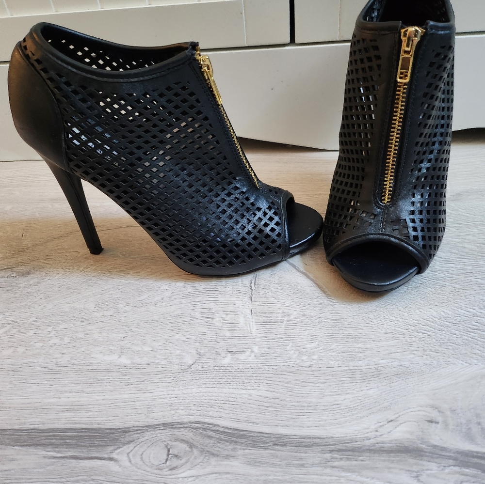 Steve Madden Mervy High Heels Womens Open Toe Zip Front Stiletto Black 7.5